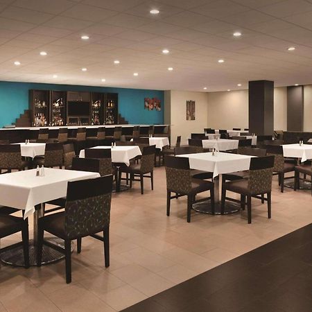 Radisson Hotel Charlotte Airport Экстерьер фото