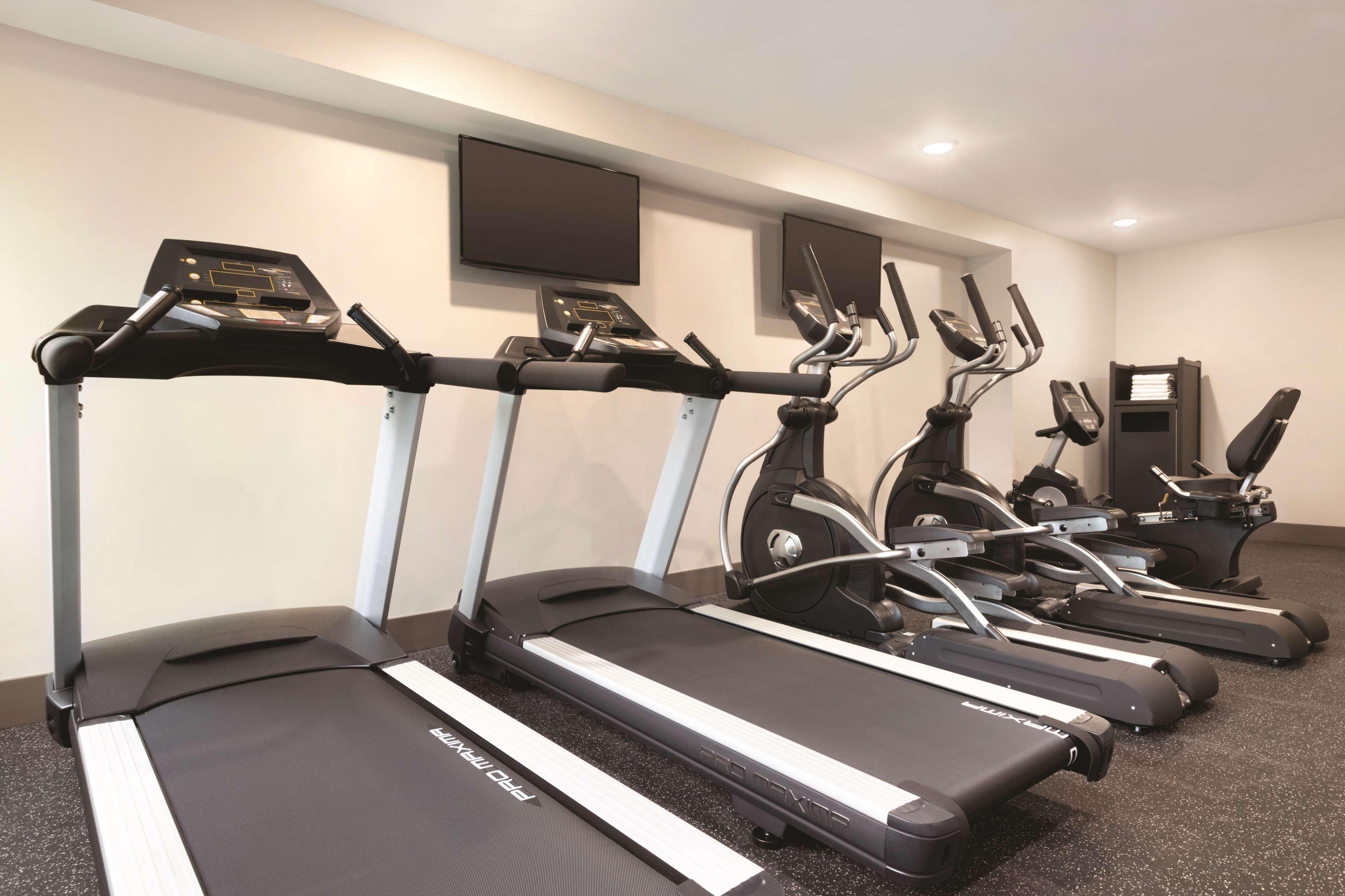 Radisson Hotel Charlotte Airport Экстерьер фото